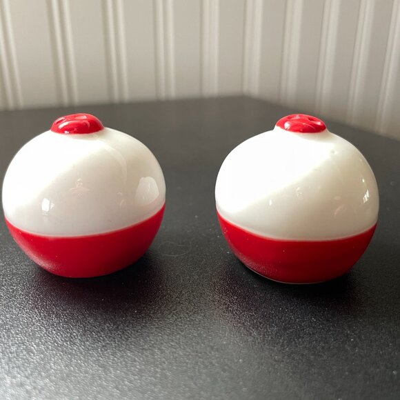 Bobber Salt & Pepper Shakers NEVER USED - Picture 7 of 7